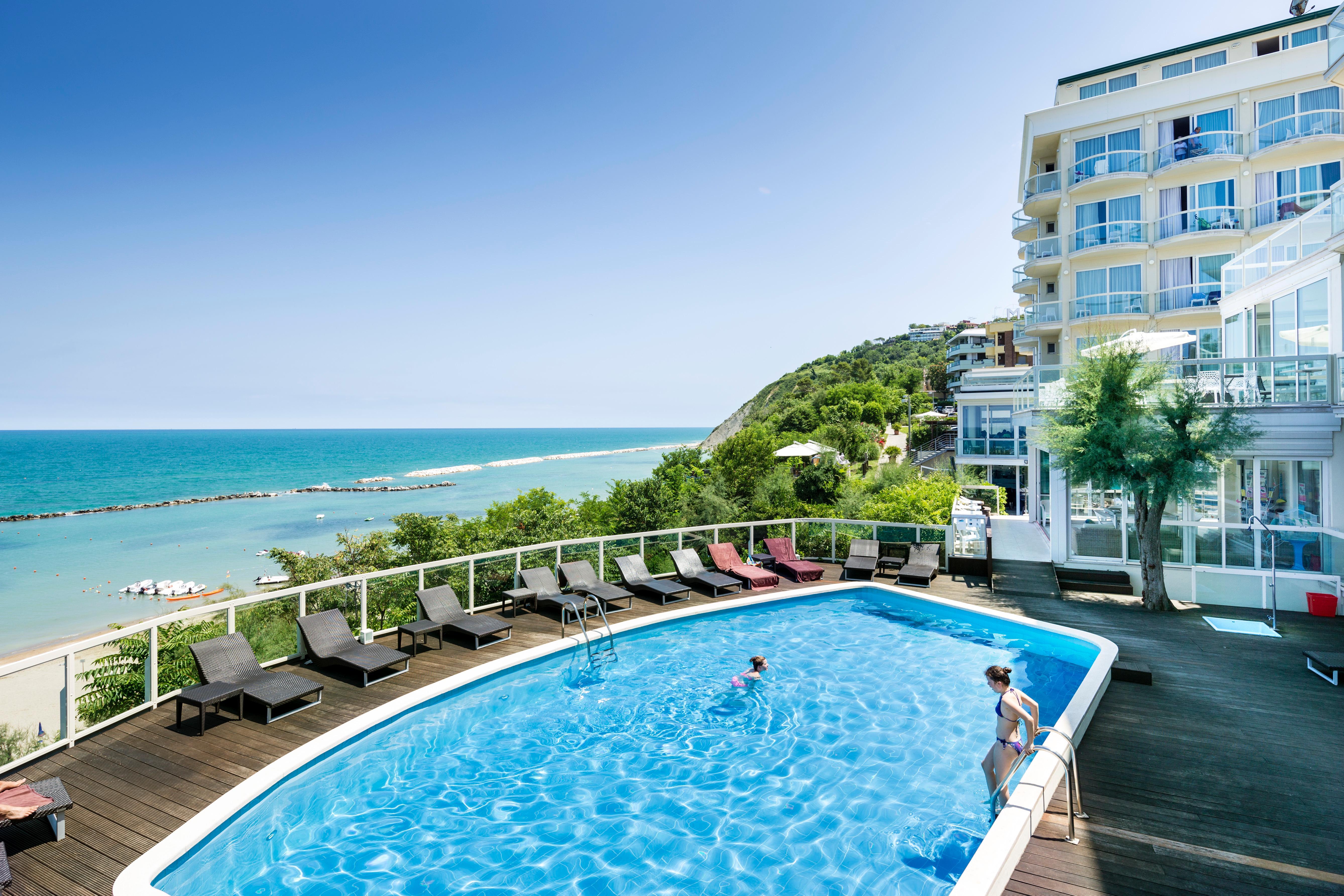 Hotel Sans Souci Gabicce Mare Exteriör bild