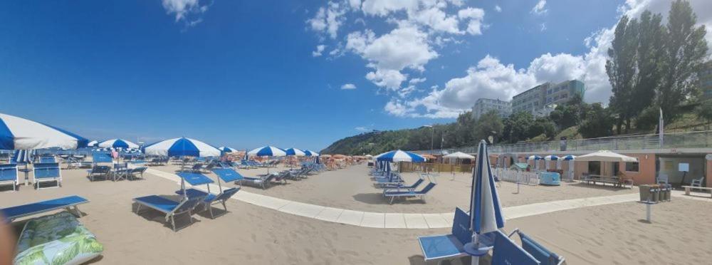 Hotel Sans Souci Gabicce Mare Exteriör bild